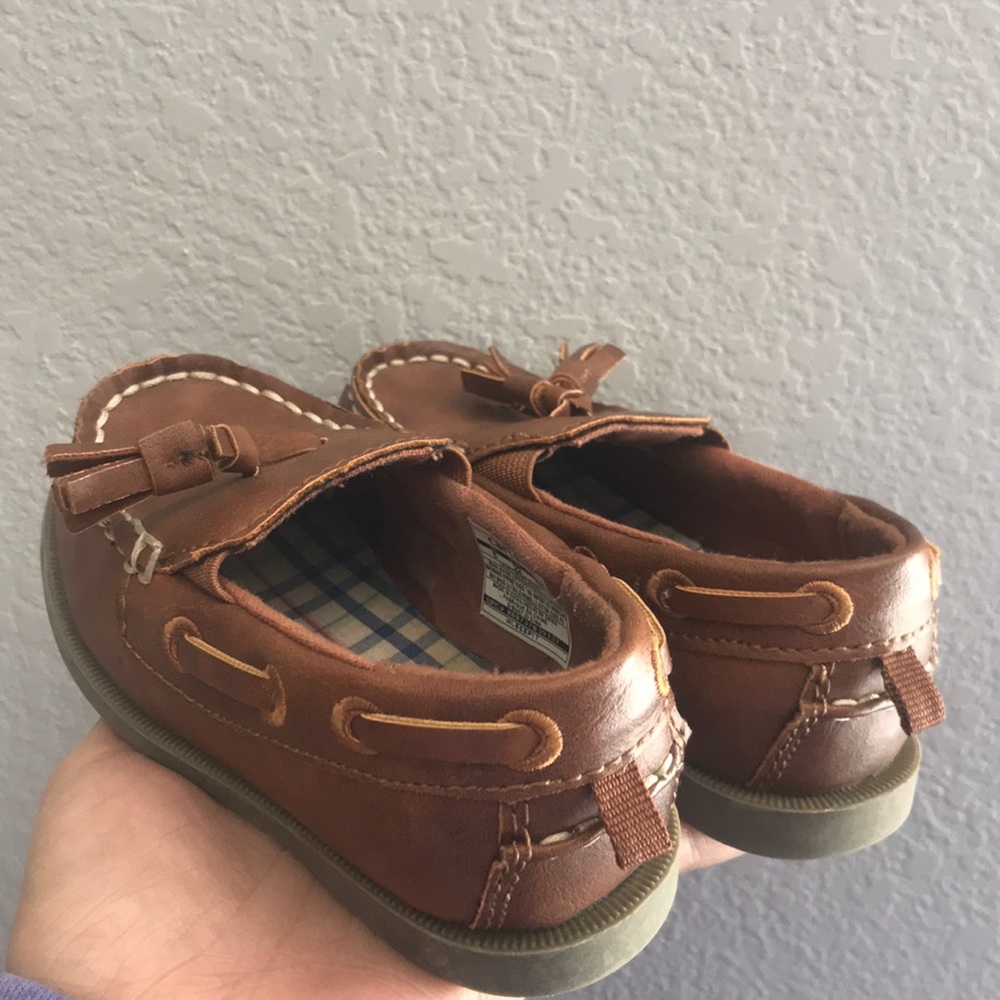 Carter’s boys brown leather slip ons size 6
